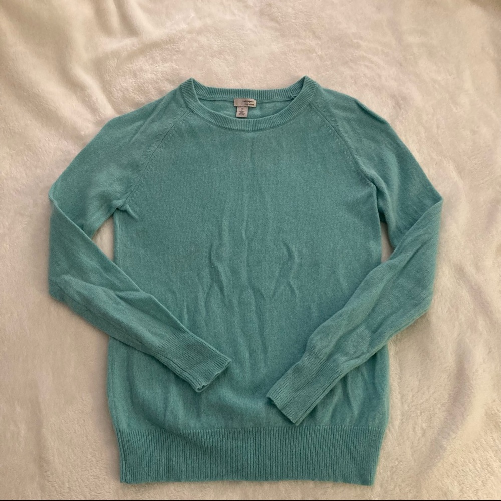 Cashmere sweater